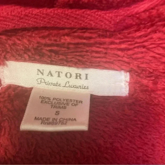 Natori private luxuries red plush  textured robe - Picture 5 of 5